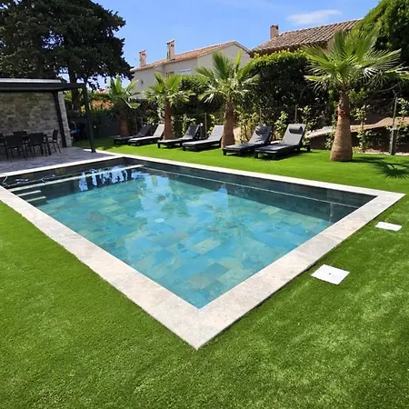 Etoile Du Berger Saint Aygulf 3 Villas Et 4 Appartements Jardin Individuel Et Piscine Chauffee En Saison - La Mer Et Les Plages 450 M Buitenkant foto