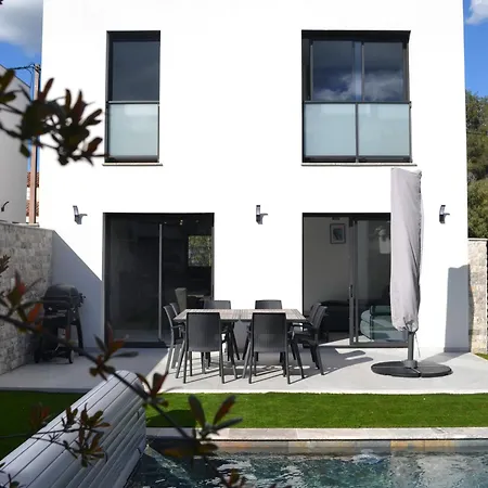 Etoile Du Berger Saint Aygulf 3 Villas Et 4 Appartements Jardin Individuel Et Piscine Chauffee En Saison - La Mer Et Les Plages 450 M Buitenkant foto