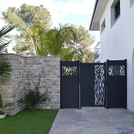 Etoile Du Berger Saint Aygulf 3 Villas Et 4 Appartements Jardin Individuel Et Piscine Chauffee En Saison - La Mer Et Les Plages 450 M Buitenkant foto