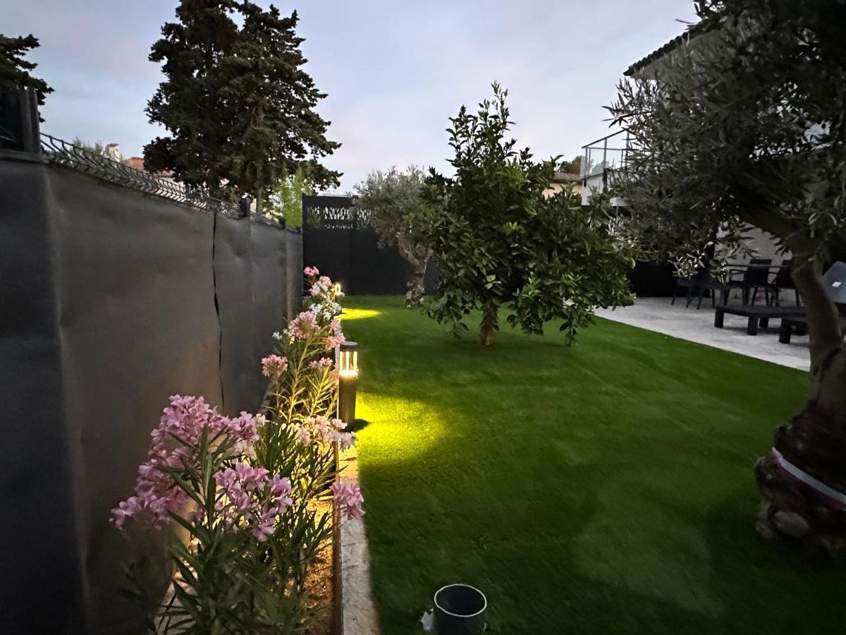 Etoile Du Berger Saint Aygulf: Seaside With Private Gardens And Heated Pool *