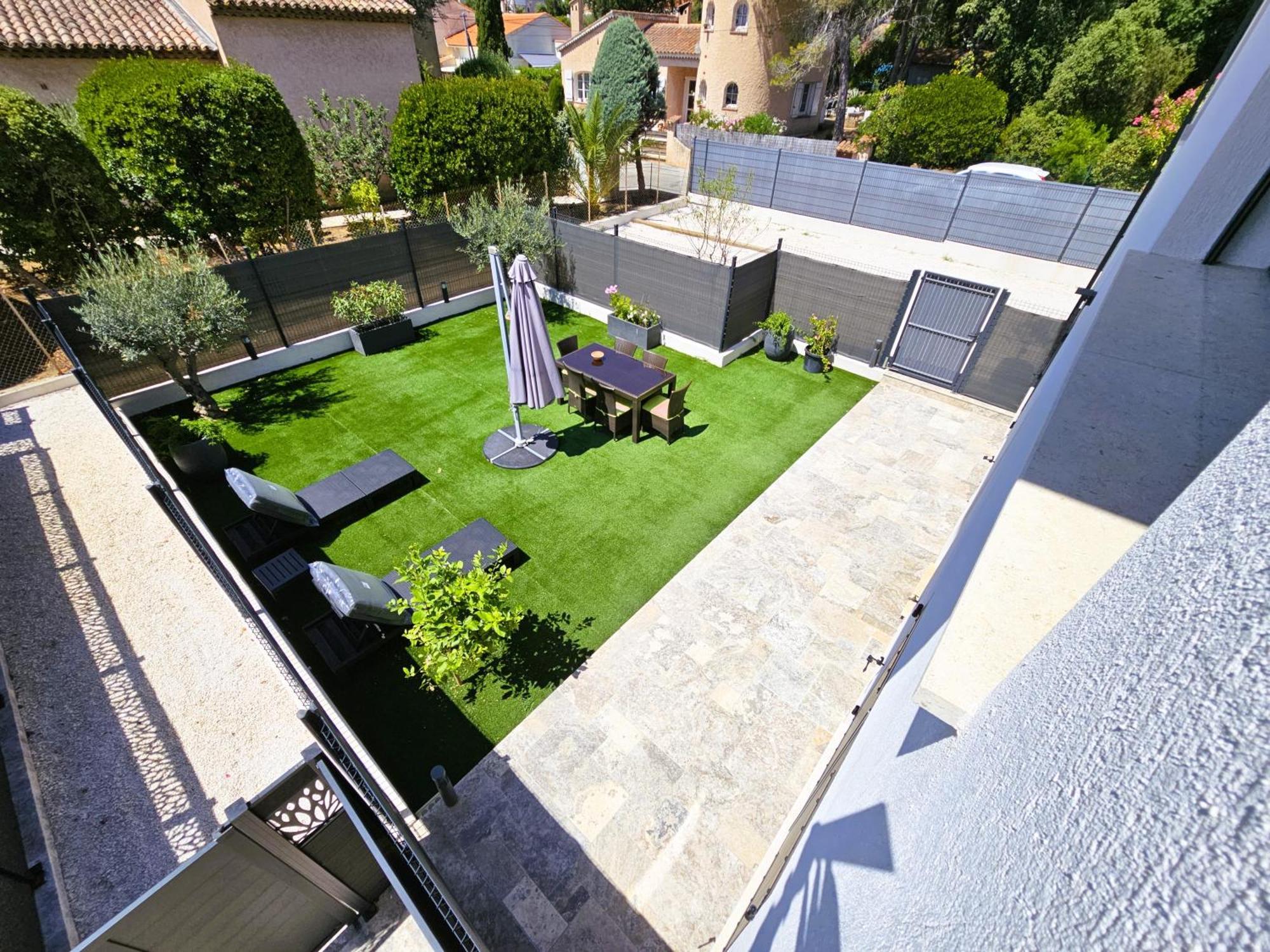 Etoile Du Berger Saint Aygulf: Seaside With Private Gardens And Heated Pool * Saint Aygulf