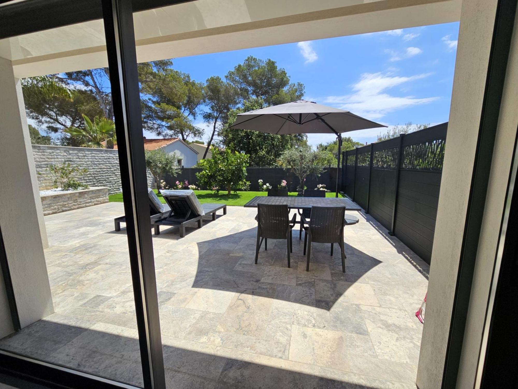 Etoile Du Berger 3 Et 4 Jardin Individuel Et Piscine Chauffee En Saison - La Et Les Plages 450 M * Saint Aygulf