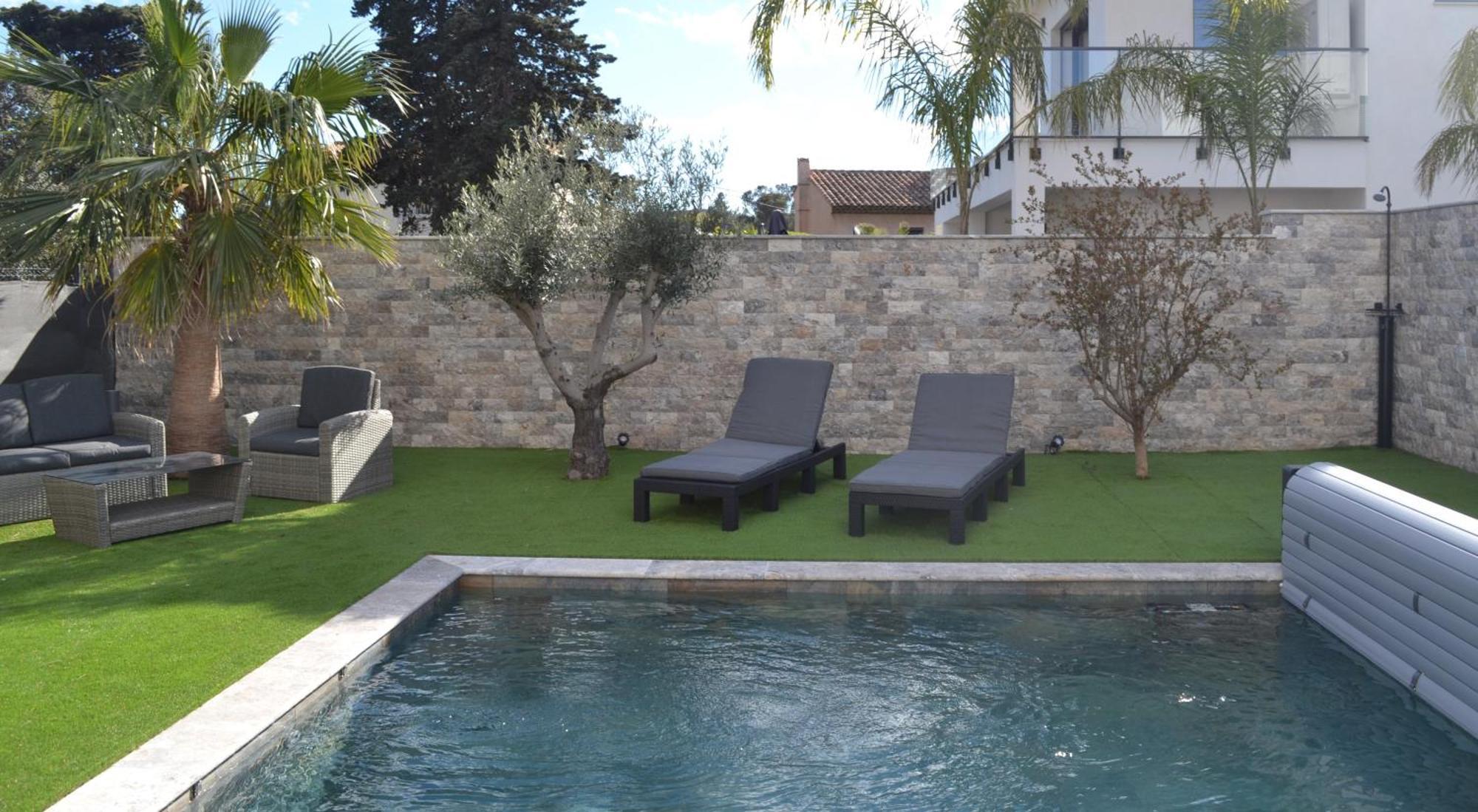 Apartment Etoile Du Berger Saint Aygulf: Seaside With Private Gardens And Heated Pool