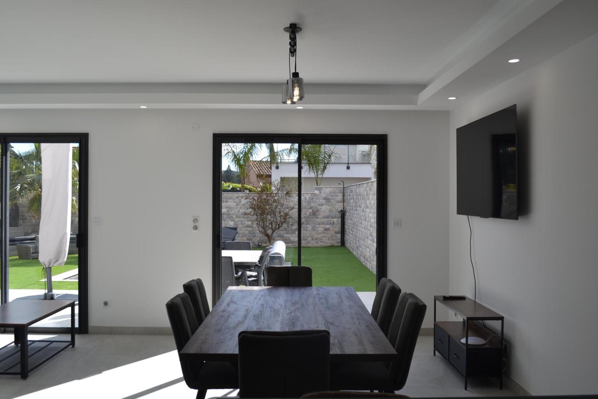 Etoile Du Berger Saint Aygulf: Seaside With Private Gardens And Heated Pool Apartment