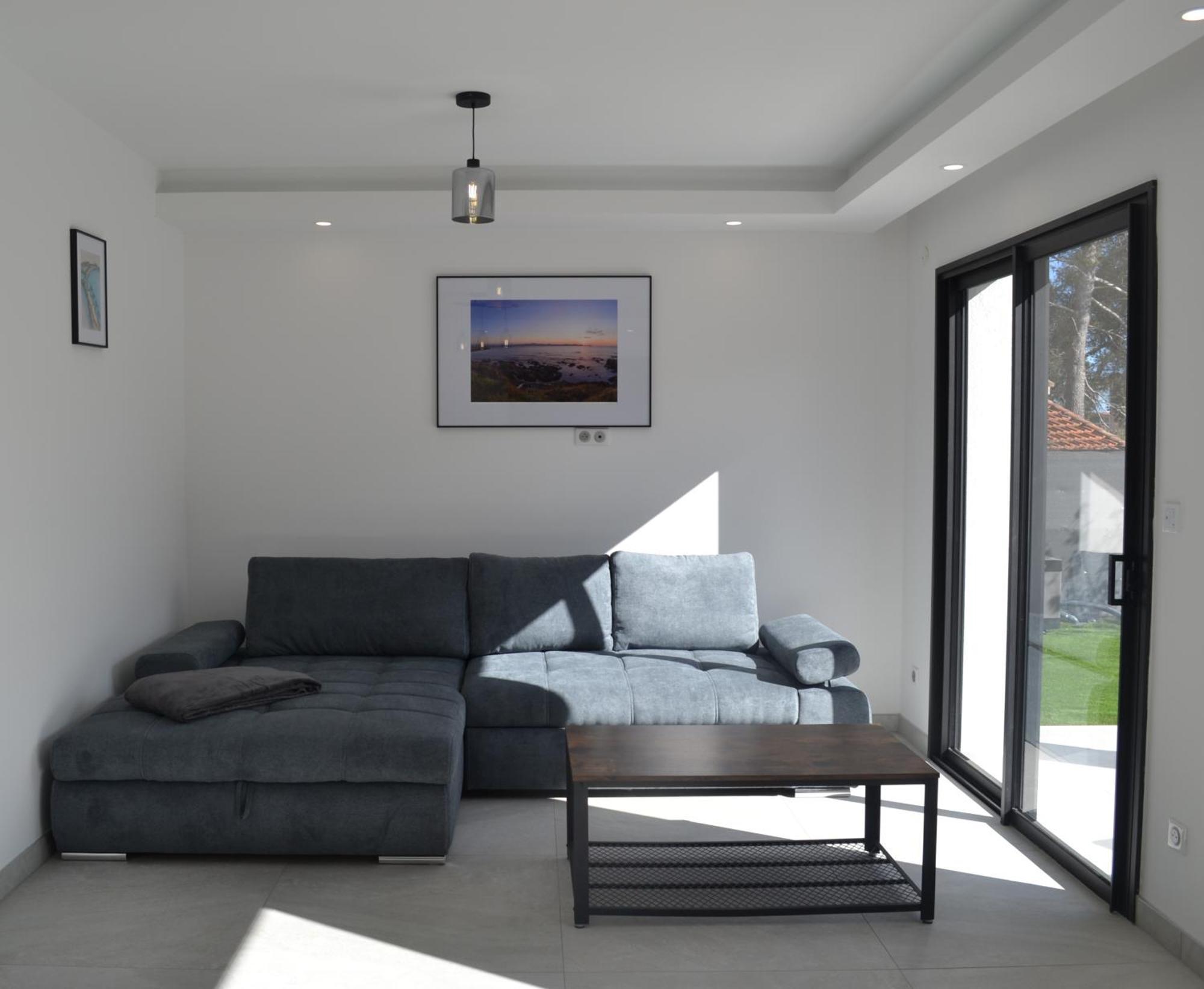 Etoile Du Berger Saint Aygulf: Seaside With Private Gardens And Heated Pool